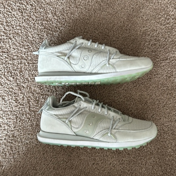 Saucony Jazz DST Silver/Gray Reflective Men’s 11.5 - Picture 2 of 5